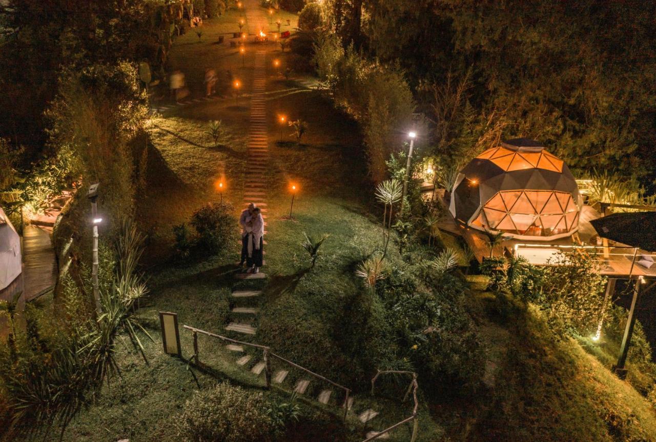 Готель Domus Glamping Гуатапе Екстер'єр фото